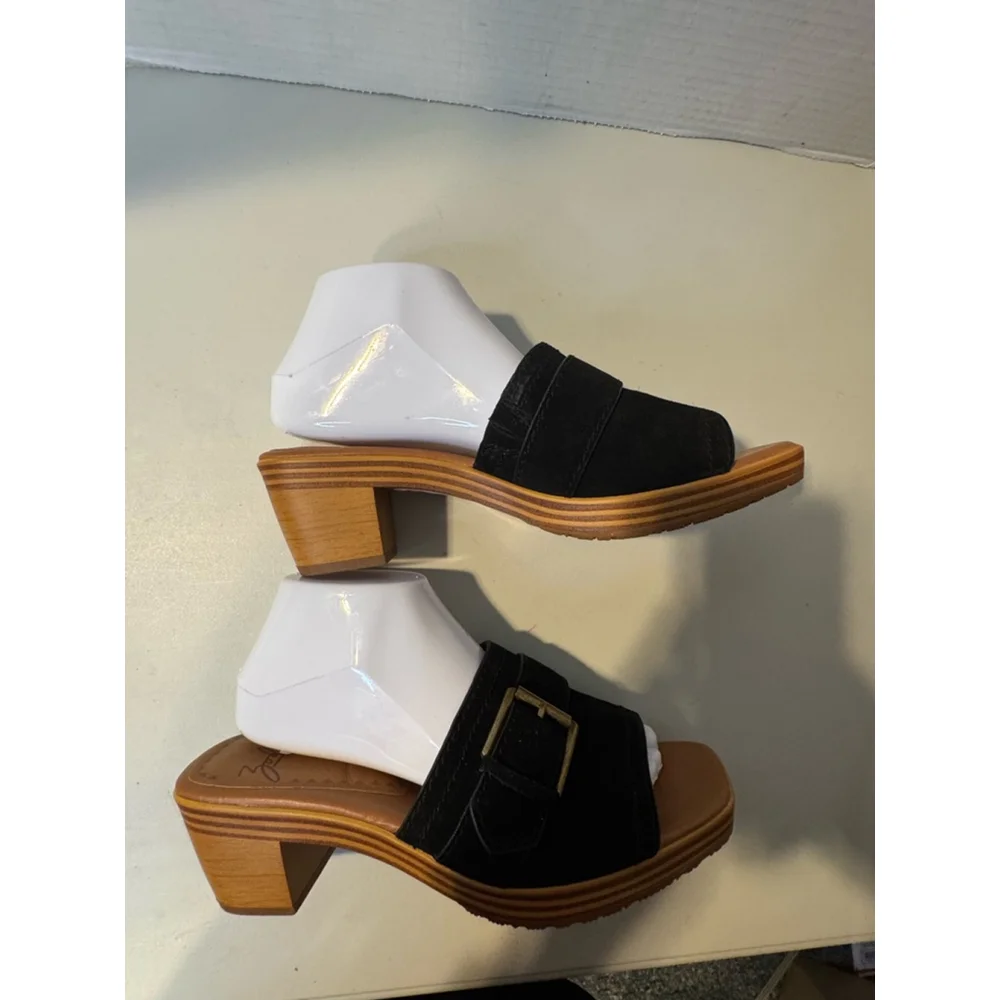 Zodiac Black Leather Heeled Sandals Size 9